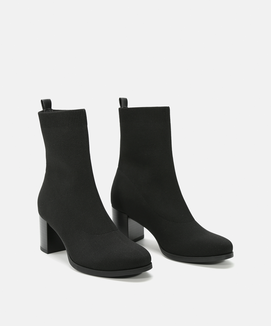 Bot&iacute;n calcet&iacute;n tac&oacute;n image number null